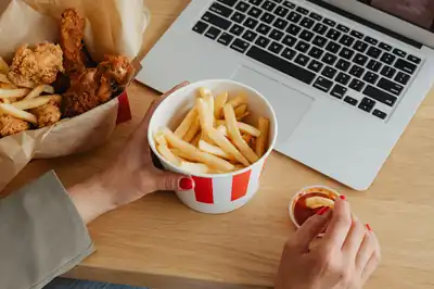 Curated food truck schedule for breweries